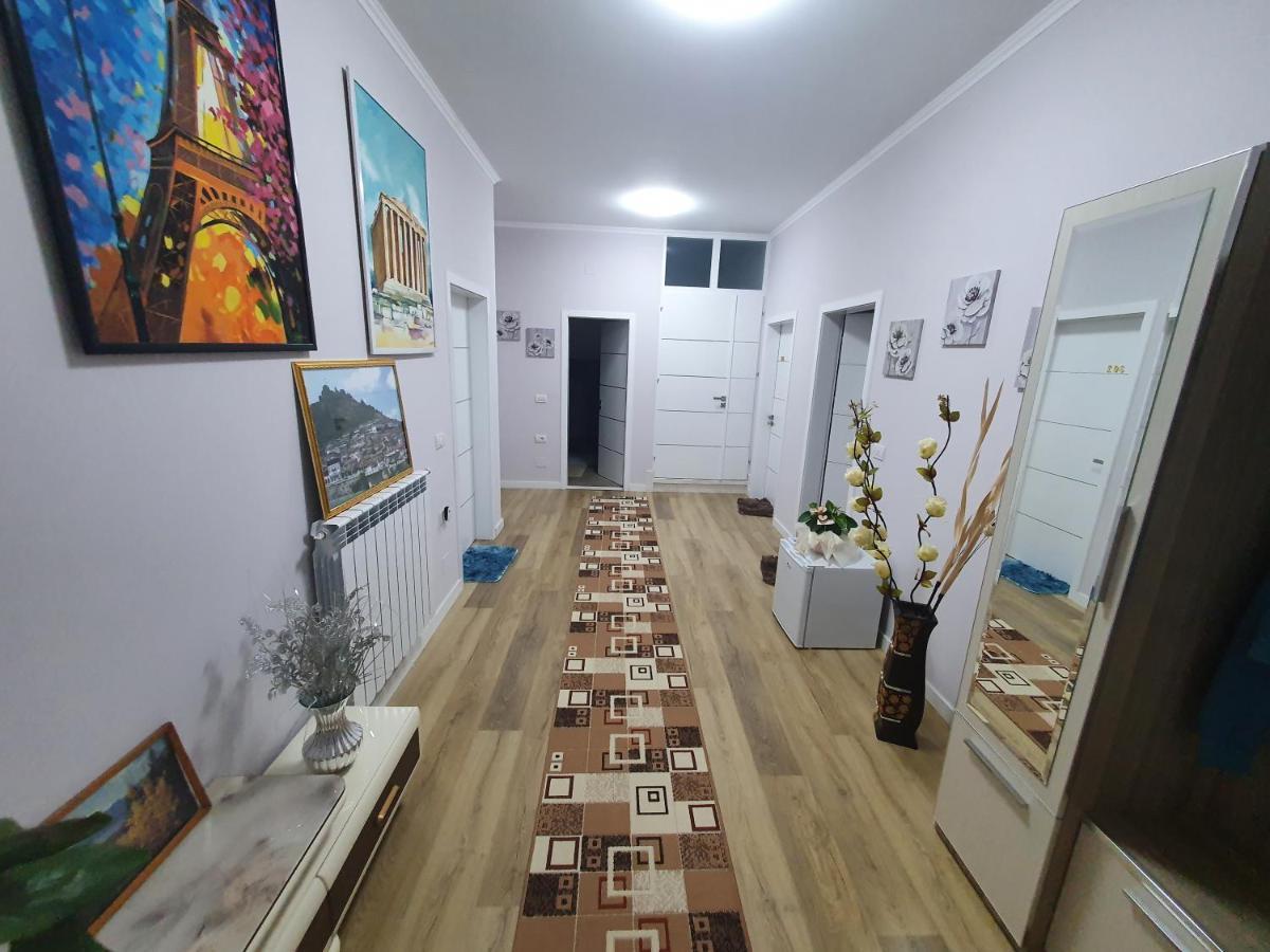 Bujtina Cela Berat Buitenkant foto